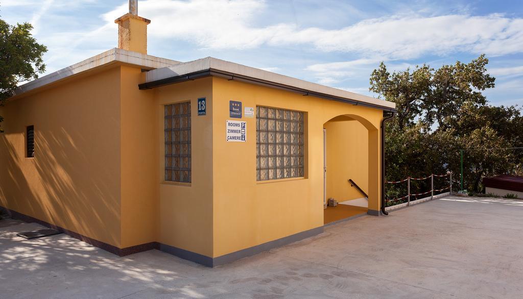 Apartman Davorka Karlobag Extérieur photo